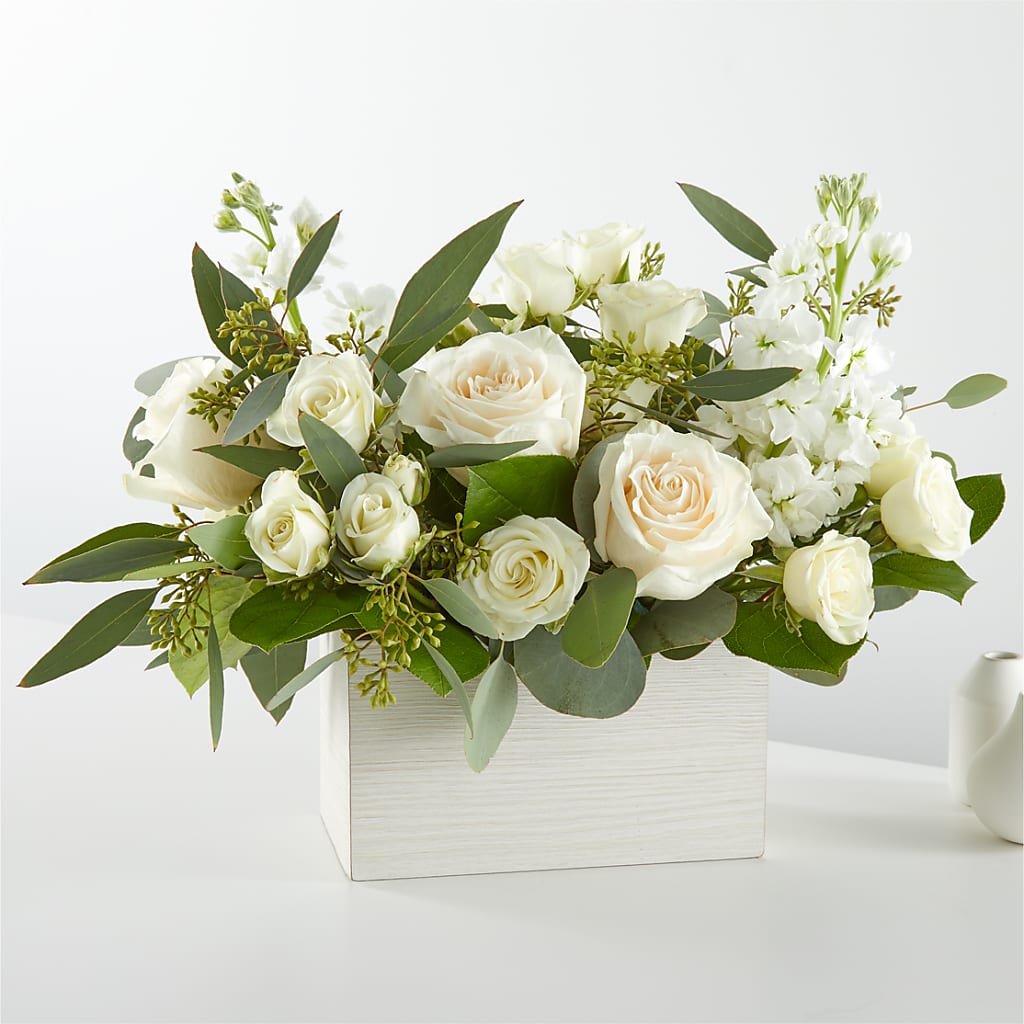 Fresh Linen Box Bouquet – Life Of A Flower, Dallas TX