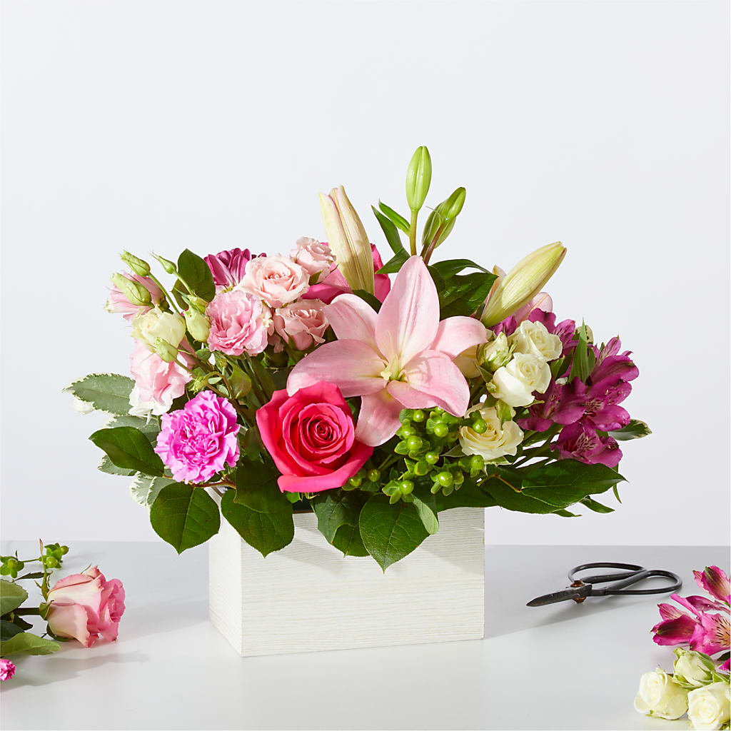 Sweetberry Box – A Florist Original – Life Of A Flower, Dallas TX