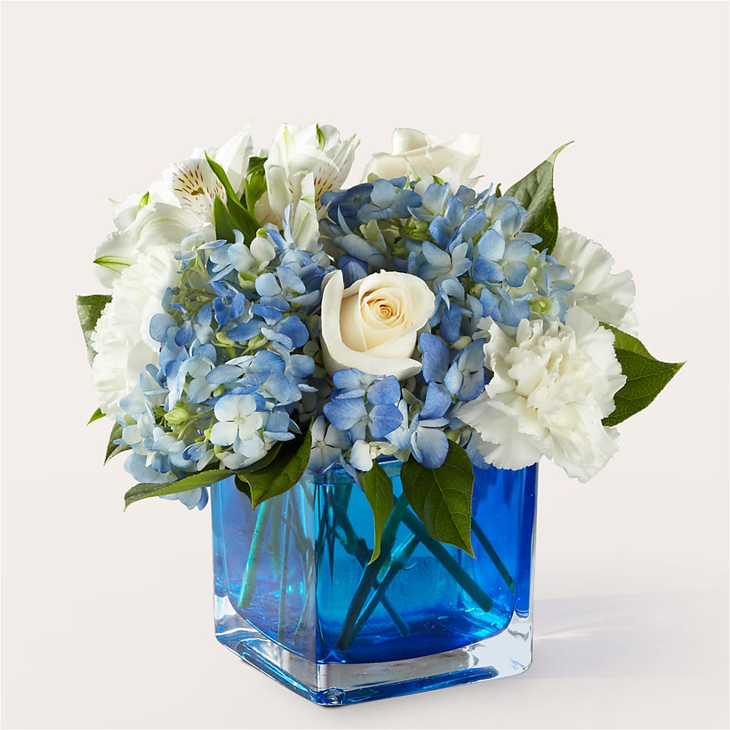 Soothing Waters Bouquet – Life Of A Flower, Dallas TX