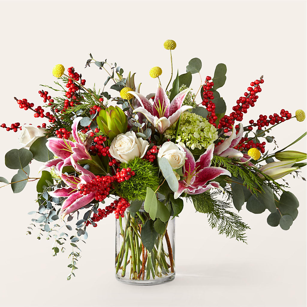 Berry & Bright Bouquet – Life Of A Flower, Dallas TX