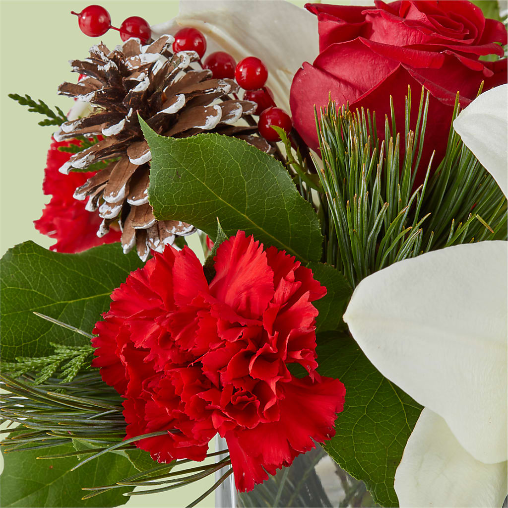Glistening Icicles Bouquet –  Life Of A Flower, Dallas TX