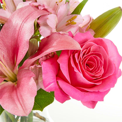 Lots of Love Bouquet –  Life Of A Flower, Dallas TX