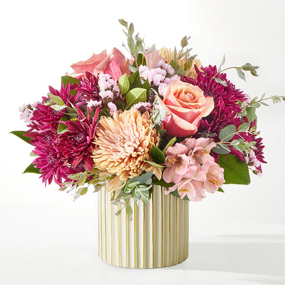 Berry Cobbler Bouquet with Ivory Vase –  Life Of A Flower, Dallas TX