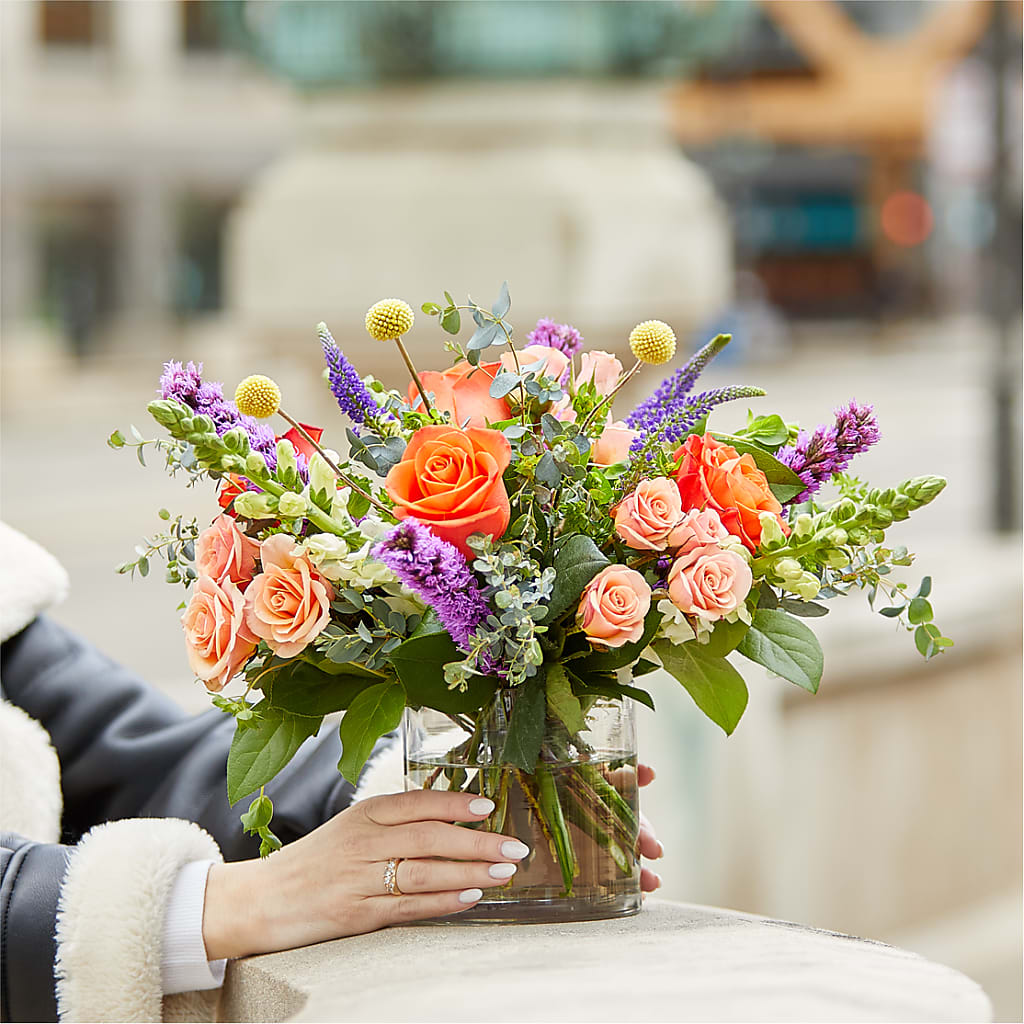 The Standout Bouquet –  Life Of A Flower, Dallas TX