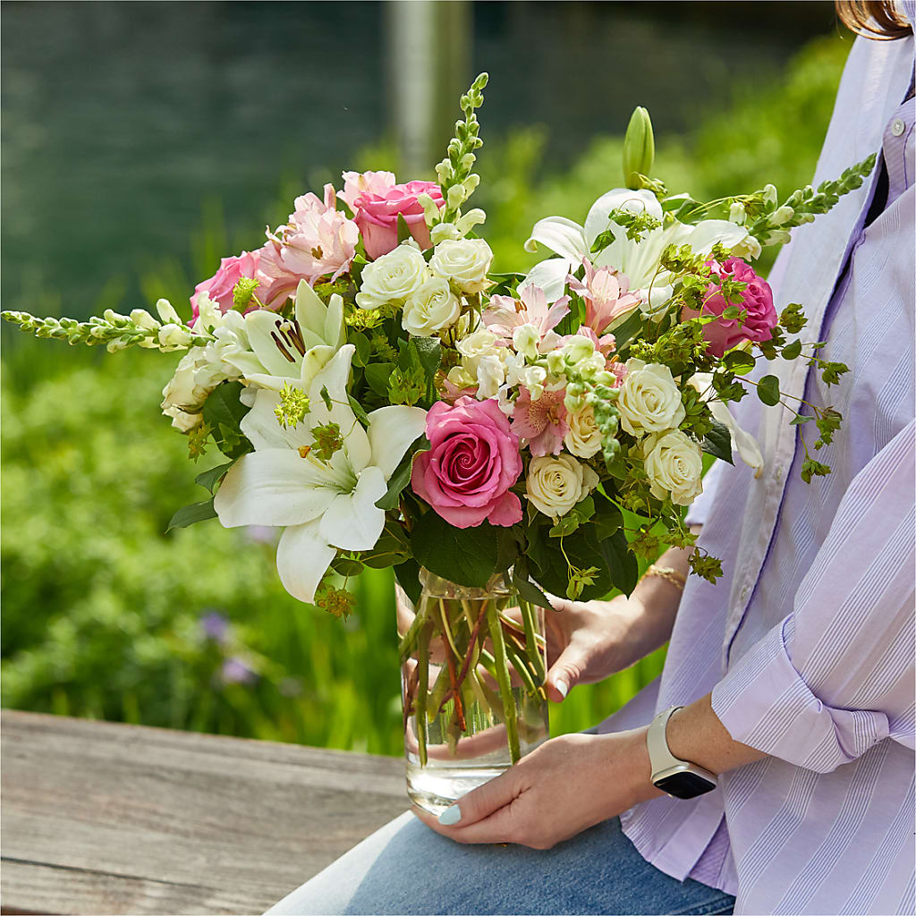 Fondly Bouquet –  Life Of A Flower, Dallas TX