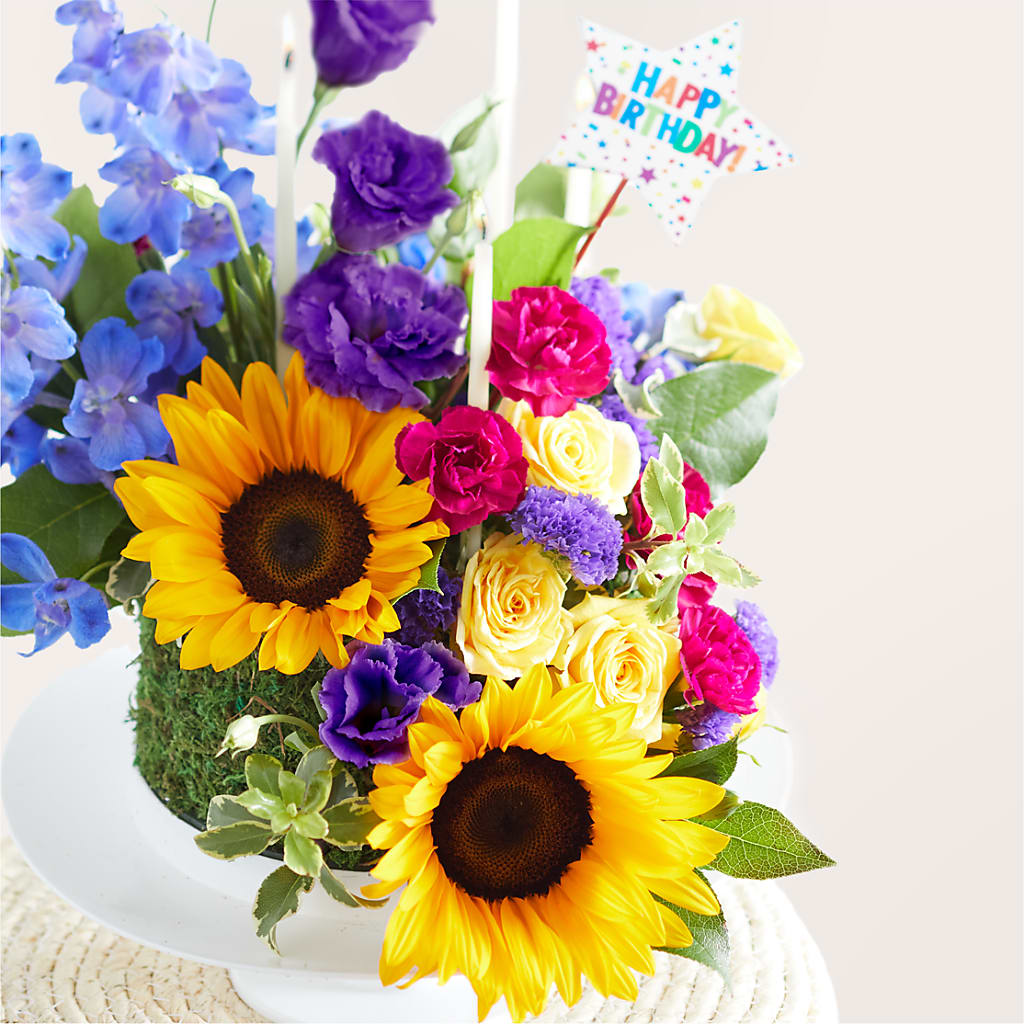 Star of the Day Floral Cake –  Life Of A Flower, Dallas TX